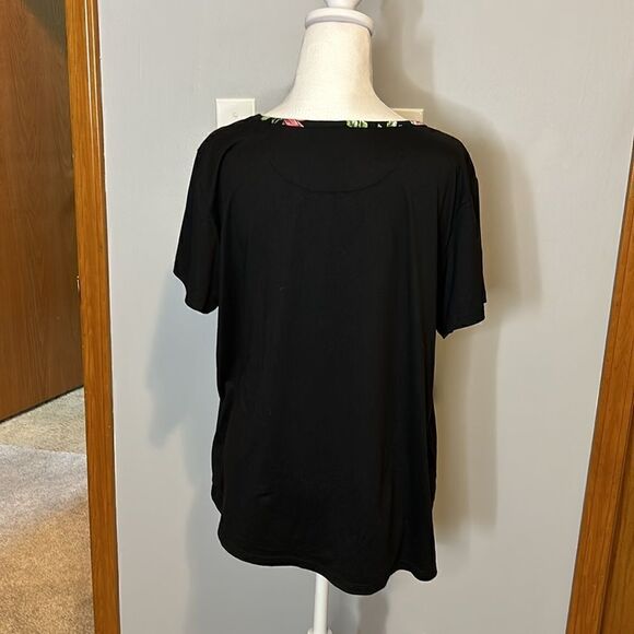 Kensie tropical floral accent hem tshirt size M BIN C - Picture 4 of 8